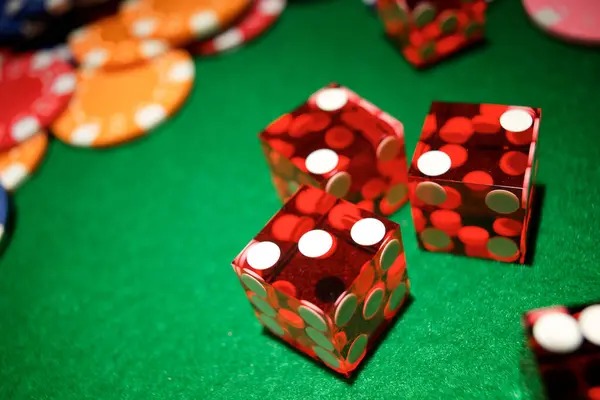 solotoro app showing live casino tables and sportsbook betting options